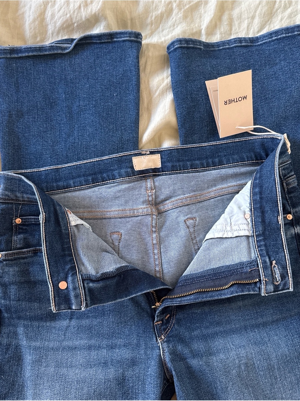 MOTHER Skinny Jeans in Dark Blue Denim - Picture 2 of 7